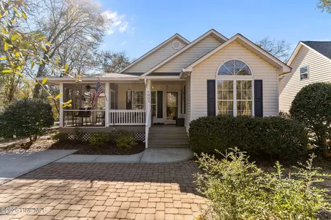 1603 W Oak Island Dr, Oak Island, NC 28465