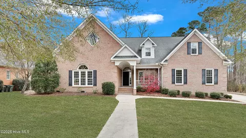 2201 Bloomsbury Rd, Greenville, NC 27858