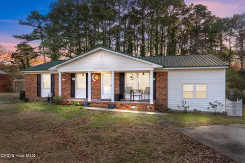 163 Rollins Rd, Goldsboro, NC 27534