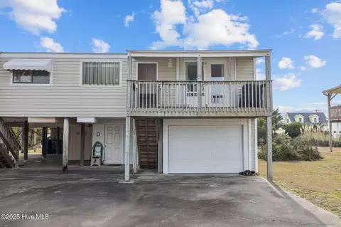 104 Robin Ave, Atlantic Beach, NC 28512