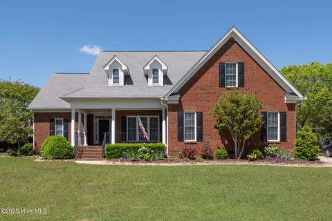 3717 Cantata Dr, Greenville, NC 27858