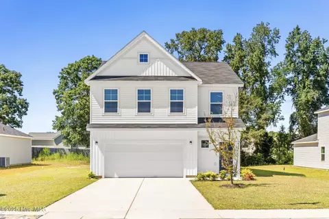 621 S Squires Run Ln, Richlands, NC 28574