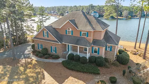 123 Anchor Pt, Seven Lakes, NC 27376