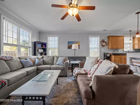 Living - 123 Beagle Dr, Hubert, NC 28539 photo 2 of 2