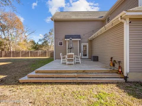 Exterior - 123 Beagle Dr, Hubert, NC 28539 photo 3 of 6