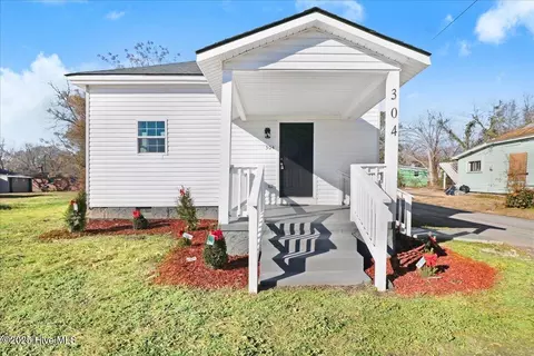 304 Woodland Ave, Rocky Mount, NC 27801