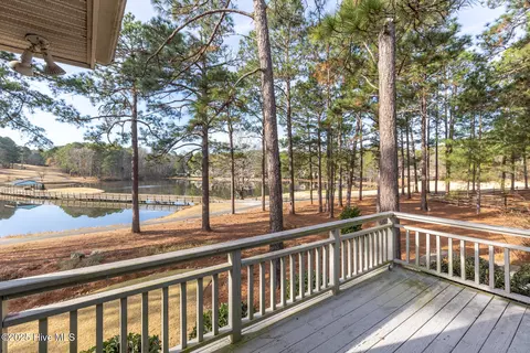 Exterior - 253 Devonshire Ave W, West End, NC 27376 photo 3 of 6