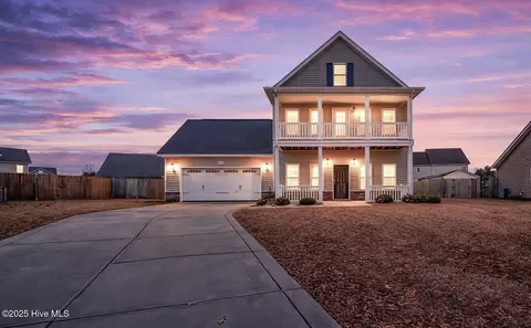 602 Marseille Ct, Jacksonville, NC 28546