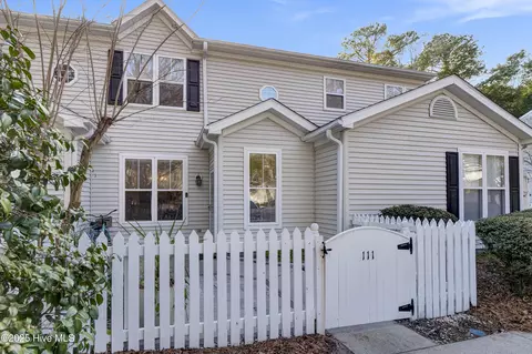 5813 Wrightsville Ave #111, Wilmington, NC 28403