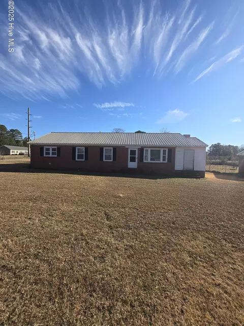 2944 Old Ocean Hwy, Bolivia, NC 28422