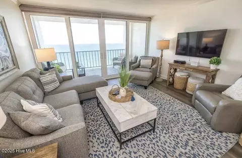 1704 Lumina Ave N #8D, Wrightsville Beach, NC 28480