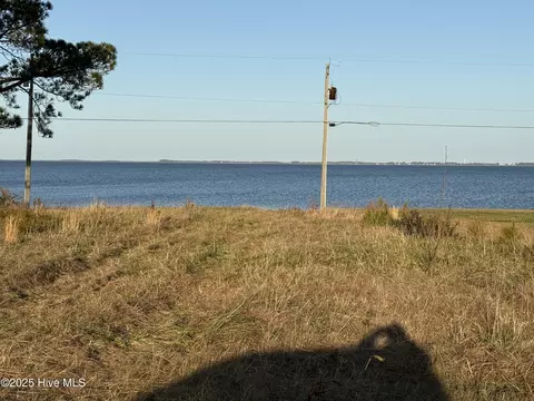131 Sandy Ln, Aydlett, NC 27916