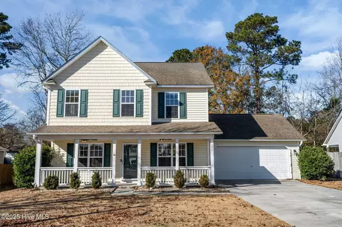 122 Tanbark Dr, Jacksonville, NC 28546