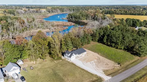 263 Treasure Point Rd, Bath, NC 27808