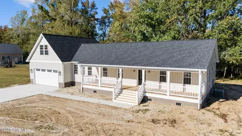 Exterior - 263 Treasure Point Rd, Bath, NC 27808 photo 13 of 14