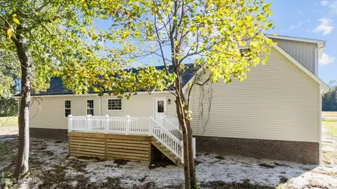 Exterior - 263 Treasure Point Rd, Bath, NC 27808 photo 4 of 14