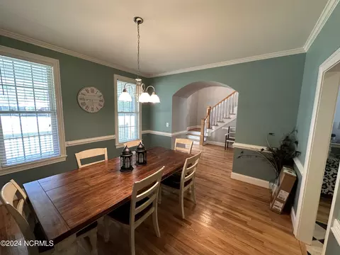 Dining - 402 Confederate St, Windsor, NC 27983 photo 3 of 4
