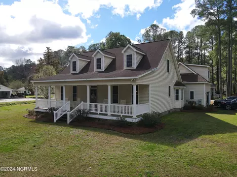 402 Confederate St, Windsor, NC 27983