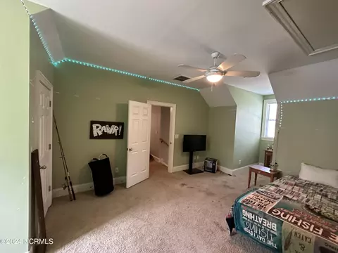 Bedroom - 402 Confederate St, Windsor, NC 27983 photo 6 of 13