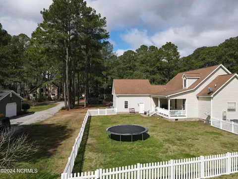 Exterior - 402 Confederate St, Windsor, NC 27983 photo 11 of 13