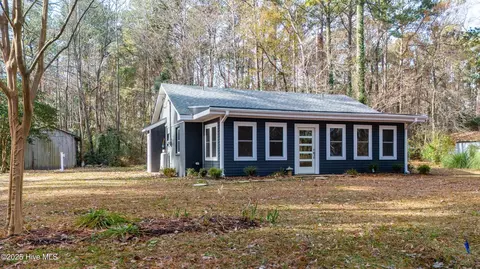 59 Neuse Hill Rd, Arapahoe, NC 28510