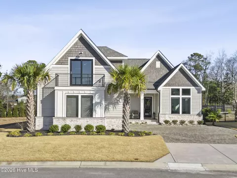 8277 Winding Creek Cir, Wilmington, NC 28411