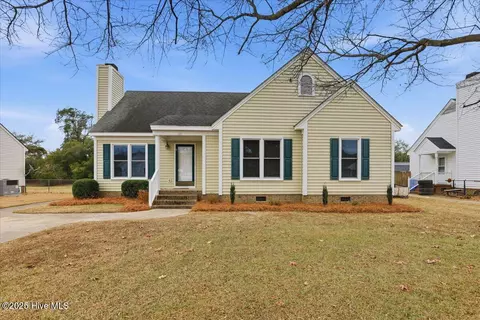 2811 Daisy Ln N, Wilson, NC 27896