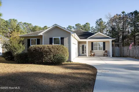 320 Coralstone Ct, Leland, NC 28451