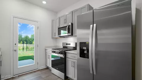 248 Otter Lodge St, Sanford, NC 27330