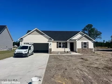 429 Windermere Rd, Hubert, NC 28539