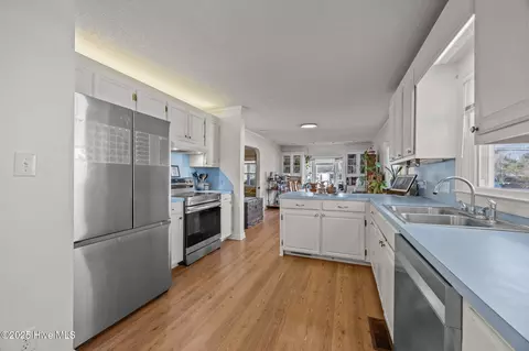 Kitchen - 4137 N Lee St, Ayden, NC 28513 photo 3 of 3