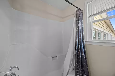 Bath - 4137 N Lee St, Ayden, NC 28513 photo 4 of 4