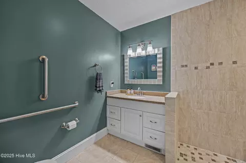 Bath - 4137 N Lee St, Ayden, NC 28513 photo 1 of 4