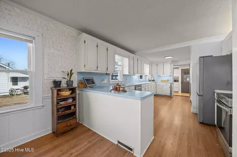Kitchen - 4137 N Lee St, Ayden, NC 28513 photo 1 of 3