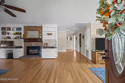 Entry Way - 4137 N Lee St, Ayden, NC 28513 photo 1 of 1