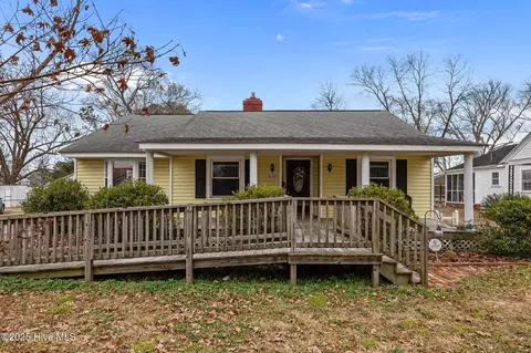 Exterior - 4137 N Lee St, Ayden, NC 28513 photo 4 of 16