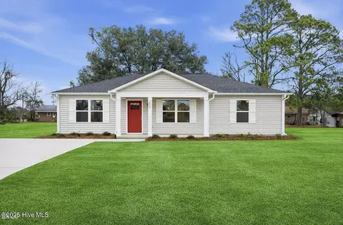 222 Rae St, Warsaw, NC 28398