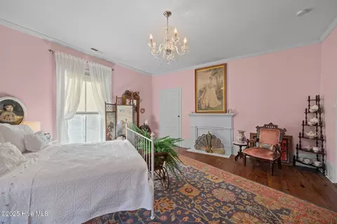 Bedroom - 308 N Front St, Hamilton, NC 27840 photo 4 of 7
