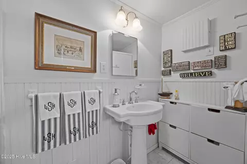 Bath - 308 N Front St, Hamilton, NC 27840 photo 4 of 4