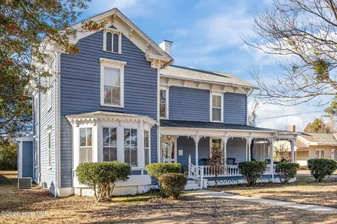 Exterior - 308 N Front St, Hamilton, NC 27840 photo 6 of 13