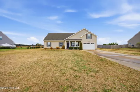 131 S Lou Sawyer Rd, Moyock, NC 27958