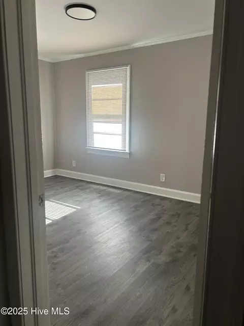 Bedroom - 206 Waldrop Rd, Dudley, NC 28333 photo 2 of 5