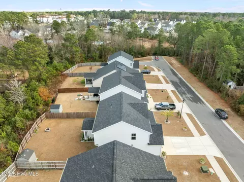 View/Area - 910 Terraces Ln, Hampstead, NC 28443 photo 5 of 6
