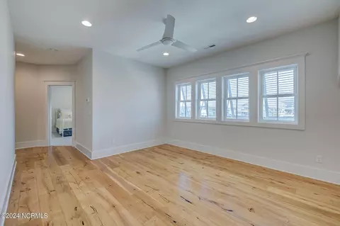 Bedroom - 7 S Waterfront Pl, Hampstead, NC 28443 photo 10 of 10