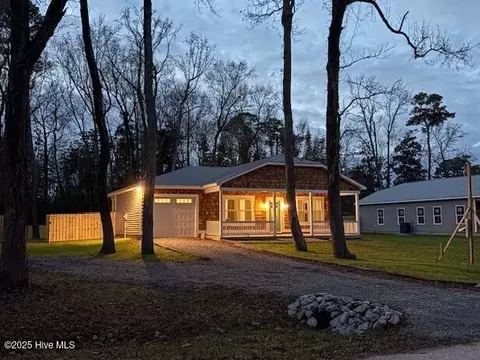 131 Spring Rd, Wilmington, NC 28401