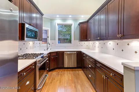 Kitchen - 46 Pinebrook Dr, Pinehurst, NC 28374 photo 2 of 3