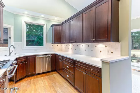 Kitchen - 46 Pinebrook Dr, Pinehurst, NC 28374 photo 3 of 3