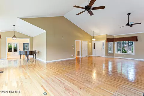 Living - 46 Pinebrook Dr, Pinehurst, NC 28374 photo 4 of 7