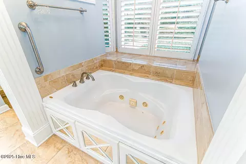 Bath - 46 Pinebrook Dr, Pinehurst, NC 28374 photo 3 of 8