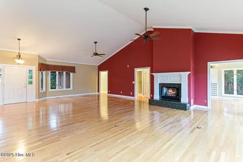 Living - 46 Pinebrook Dr, Pinehurst, NC 28374 photo 3 of 7